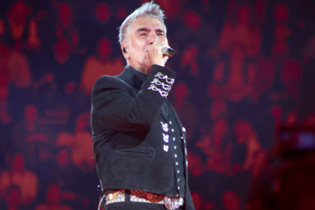 Alejandro Fernandez - Concert in Mexico