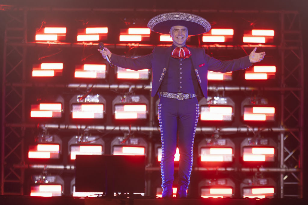 Alejandro Fernandez - Amor y Patria Concert In El Salvador