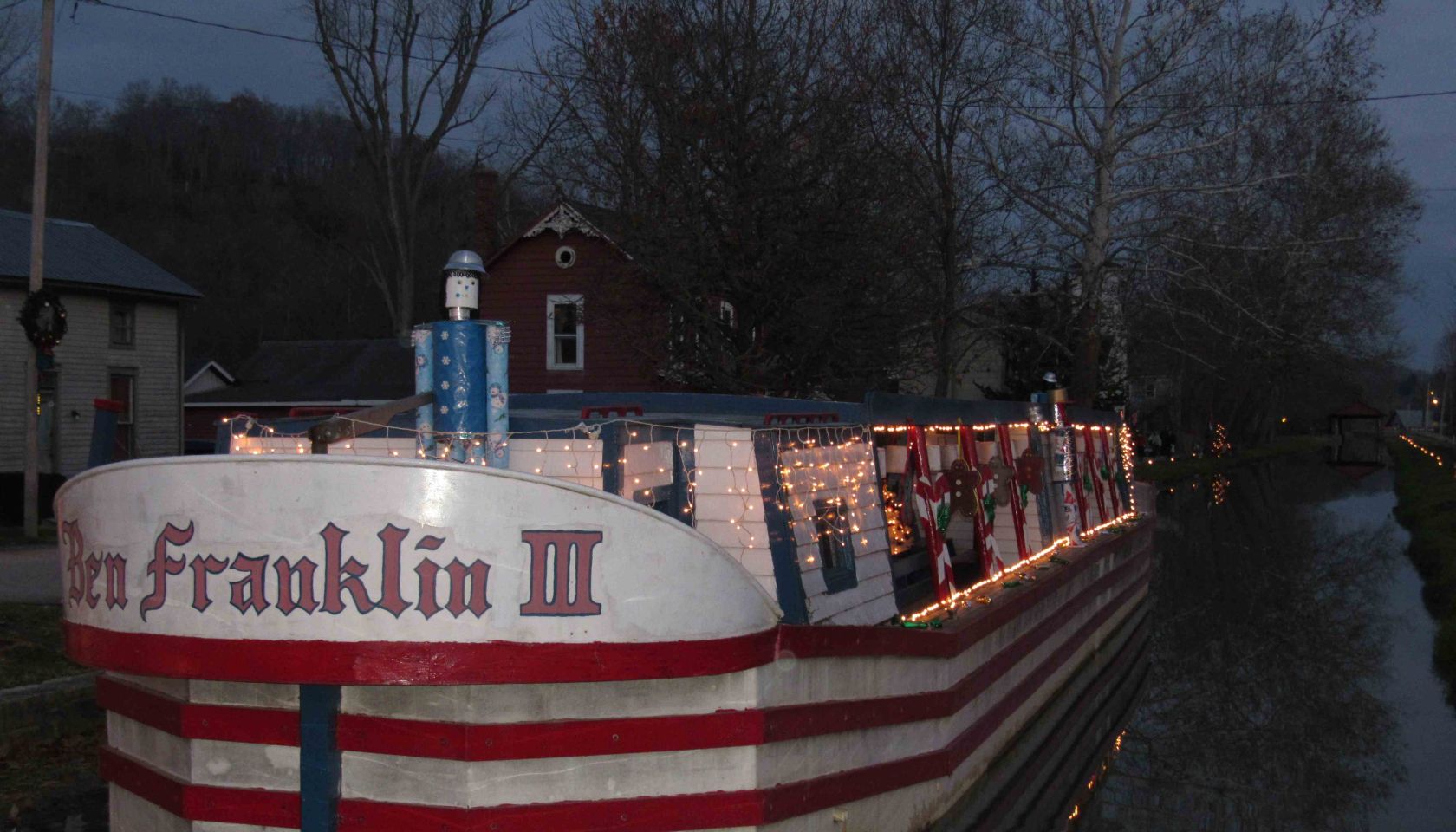 Resumen, turismo navideno en Metamora, IN