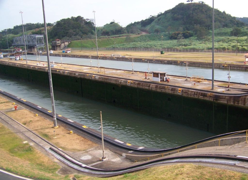 Panama Canal, 25 years of self-administration