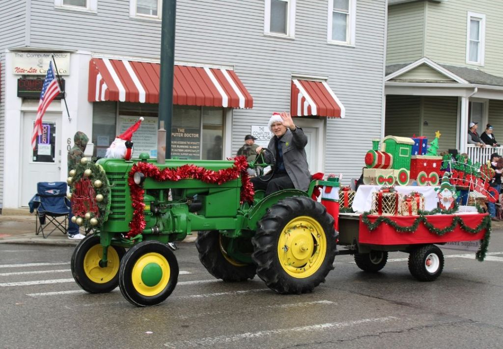 Ciudad de Noblesville se prepara para su “Holiday in Lights Parade”