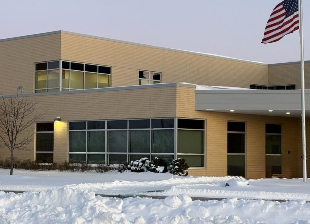 Temperaturas extremas obligan cierre de planteles escolares