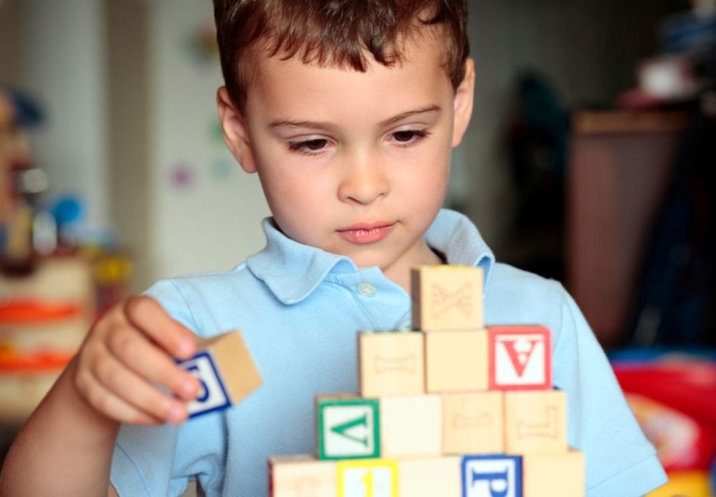 Bibliotecas reciben acreditación como centros de autismo