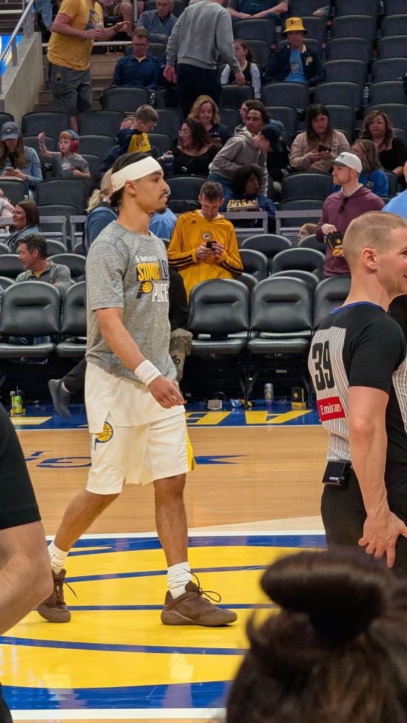 ¡Gainbridge Fieldhouse vive un momento histórico y en español!  