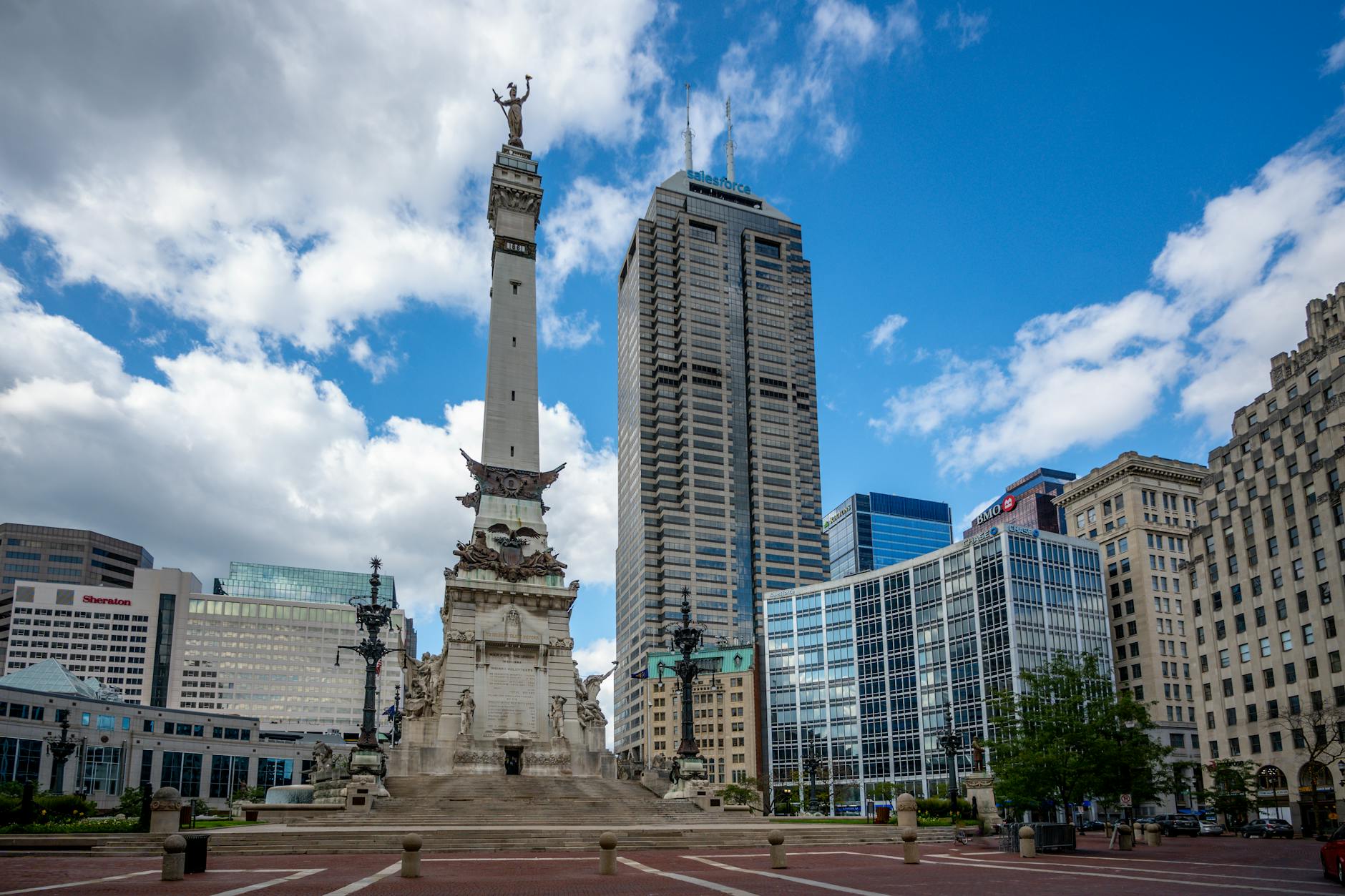 indianapolis soldiers and sailors monument skyline