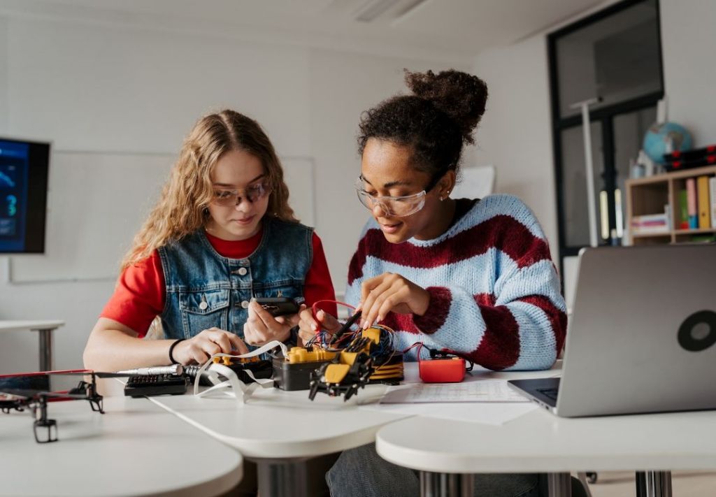 Destinan $90 000 para innovación educativa en Fishers