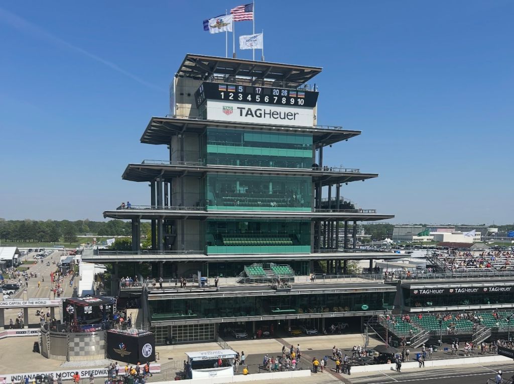 Indy 500: ¡Locutores de La Mega y Fuego también viven la adrenalina!  