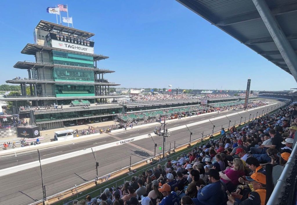 Indy 500: ¡Locutores de La Mega y Fuego también viven la adrenalina!  