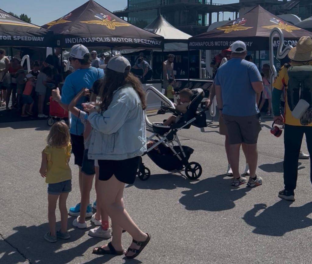 Indy 500: ¡Locutores de La Mega y Fuego también viven la adrenalina!  