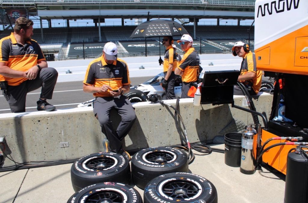 Indy 500: ¡Locutores de La Mega y Fuego también viven la adrenalina!  