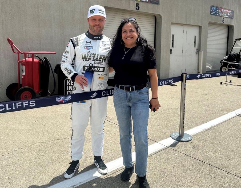 Indy 500: ¡Locutores de La Mega y Fuego también viven la adrenalina!  